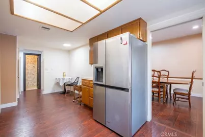 17522 Sherman Way #202, Van Nuys, CA 91406 - Photo 11