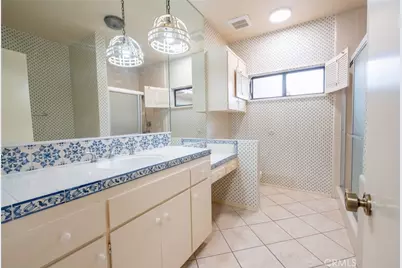 17522 Sherman Way #202, Van Nuys, CA 91406 - Photo 31
