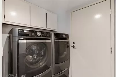 11107 Arminta St Unit 22, Los Angeles, CA 91352 - Photo 25