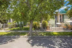 11107 Arminta St Unit 22, Los Angeles, CA 91352 - Photo 3