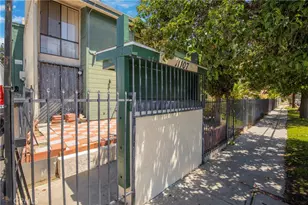 11107 Arminta St Unit 22, Los Angeles, CA 91352 - Photo 3