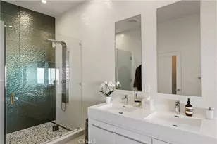 180 Aspen Oak Ln, Glendale, CA 91207 - Photo 29