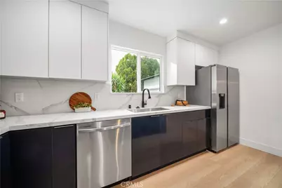 19918 Kittridge St, Winnetka, CA 91306 - Photo 9