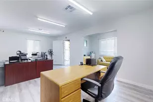 6851 Foothill, Tujunga, CA 91042 - Photo 13