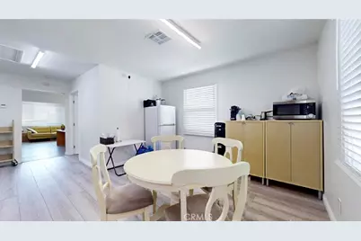 6851 Foothill, Tujunga, CA 91042 - Photo 21