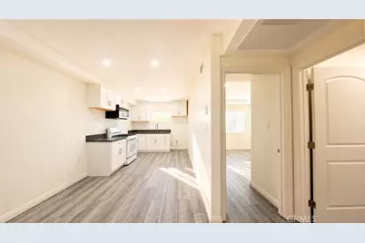 6851 Foothill, Tujunga, CA 91042 - Photo 35