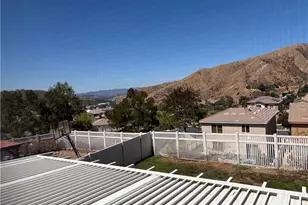 29511 Dana Ct, Canyon Country, CA 91387 - Photo 21