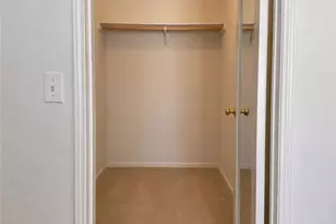 29511 Dana Ct, Canyon Country, CA 91387 - Photo 11