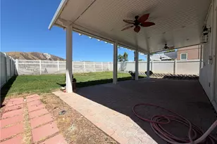29511 Dana Ct, Canyon Country, CA 91387 - Photo 7