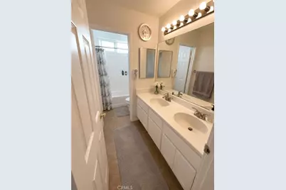 29511 Dana Court, Canyon Country, CA 91387 - Photo 5