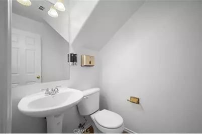 29511 Dana Court, Canyon Country, CA 91387 - Photo 15