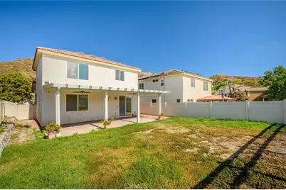 29511 Dana Court, Canyon Country, CA 91387 - Photo 37