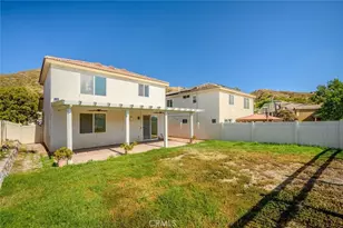 29511 Dana Ct, Canyon Country, CA 91387 - Photo 37