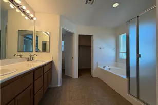 29511 Dana Ct, Canyon Country, CA 91387 - Photo 23