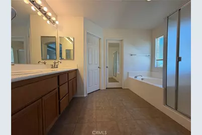 29511 Dana Court, Canyon Country, CA 91387 - Photo 25