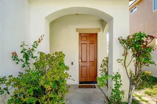 29511 Dana Ct, Canyon Country, CA 91387 - Photo 3