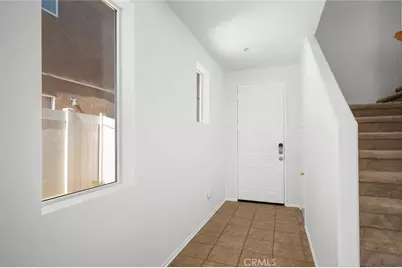 29511 Dana Court, Canyon Country, CA 91387 - Photo 5