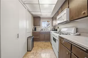 1236 1236 N Columbus Ave, Glendale, CA 91202 - Photo 9