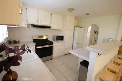 6165 Tony Avenue, Woodland Hills, CA 91367 - Photo 5