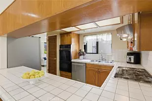 301 W Loraine St, Glendale, CA 91202 - Photo 17