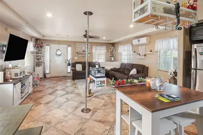 10856 Kalmia Street, Los Angeles, CA 90059 - Photo 15