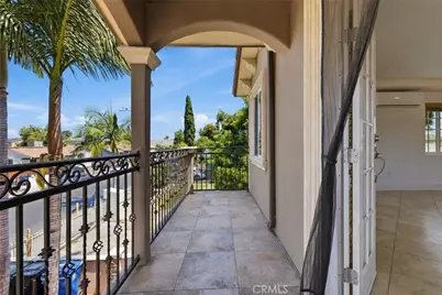 10856 Kalmia Street, Los Angeles, CA 90059 - Photo 3