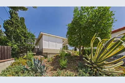 1633 Loma Crest Street, Glendale, CA 91205 - Photo 41
