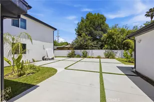 18853 Saticoy, Reseda, CA 91335 - Photo 11