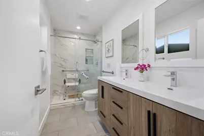18853 Saticoy, Reseda, CA 91335 - Photo 45