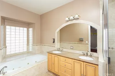 5449 Woodman Avenue, Sherman Oaks, CA 91401 - Photo 5