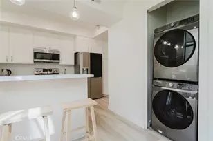 1305 N Columbus Ave, Glendale, CA 91202 - Photo 17