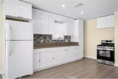 8435 Rincon Avenue, Los Angeles, CA 91352 - Photo 9