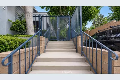 9925 Variel Avenue #26, Chatsworth, CA 91311 - Photo 3