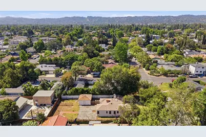 5710 Cantaloupe, Los Angeles, CA 91401 - Photo 25