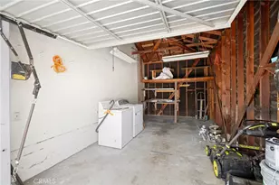 10603 Fernglen Ave, Tujunga, CA 91042 - Photo 25