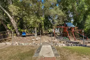 3999 El Lado, La Crescenta, CA 91214 - Photo 37