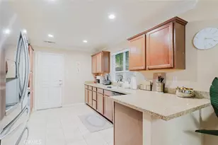 13714 Deane Ln, Sylmar, CA 91342 - Photo 15