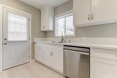 10935 Nassau Avenue, Sunland, CA 91040 - Photo 13