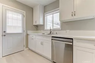 10935 Nassau Ave, Sunland, CA 91040 - Photo 13