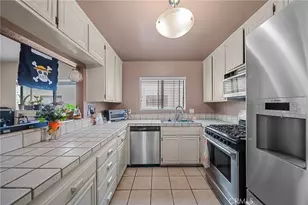 7130 Glade Ave, Canoga Park, CA 91303 - Photo 19