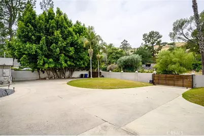 9620 Wheatland, Sunland, CA 91040 - Photo 45