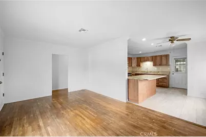 8036 Whitsett Avenue, North Hollywood, CA 91605 - Photo 5