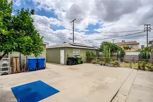 8036 Whitsett Ave, North Hollywood, CA 91605 - Photo 25