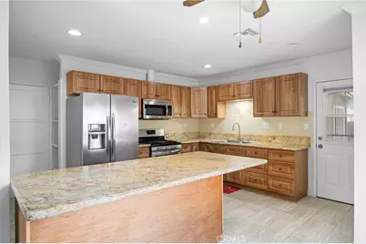 8036 Whitsett Avenue, North Hollywood, CA 91605 - Photo 9