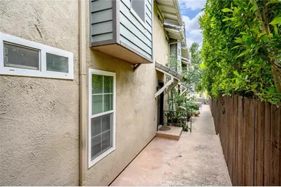 2359 Mira Vista Avenue #F, Montrose, CA 91020 - Photo 37