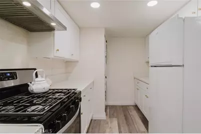 413 Hawthorne Street #206, Glendale, CA 91204 - Photo 19