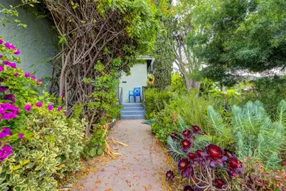 10330 Woodward, Sunland, CA 91040 - Photo 31