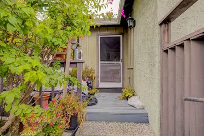 10330 Woodward, Sunland, CA 91040 - Photo 23