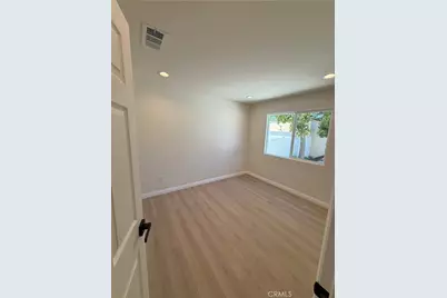 8955 San Luis, South Gate, CA 90280 - Photo 9