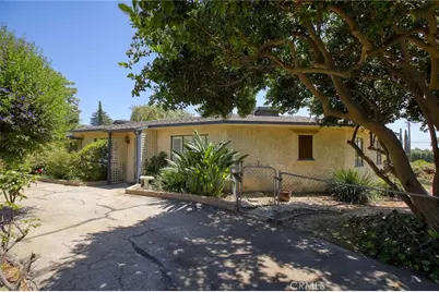 10852 Longford Street, Sylmar, CA 91342 - Photo 9